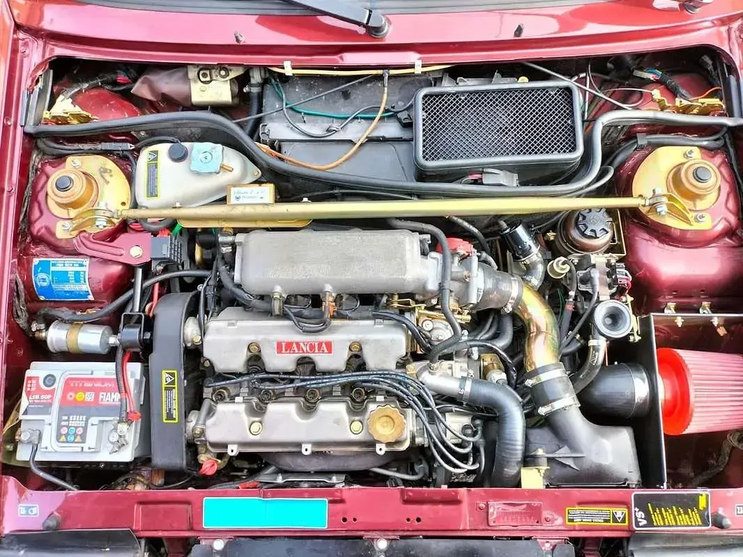 Usata Lancia Delta 181 CV (133 kW) 1989 Utilitaria