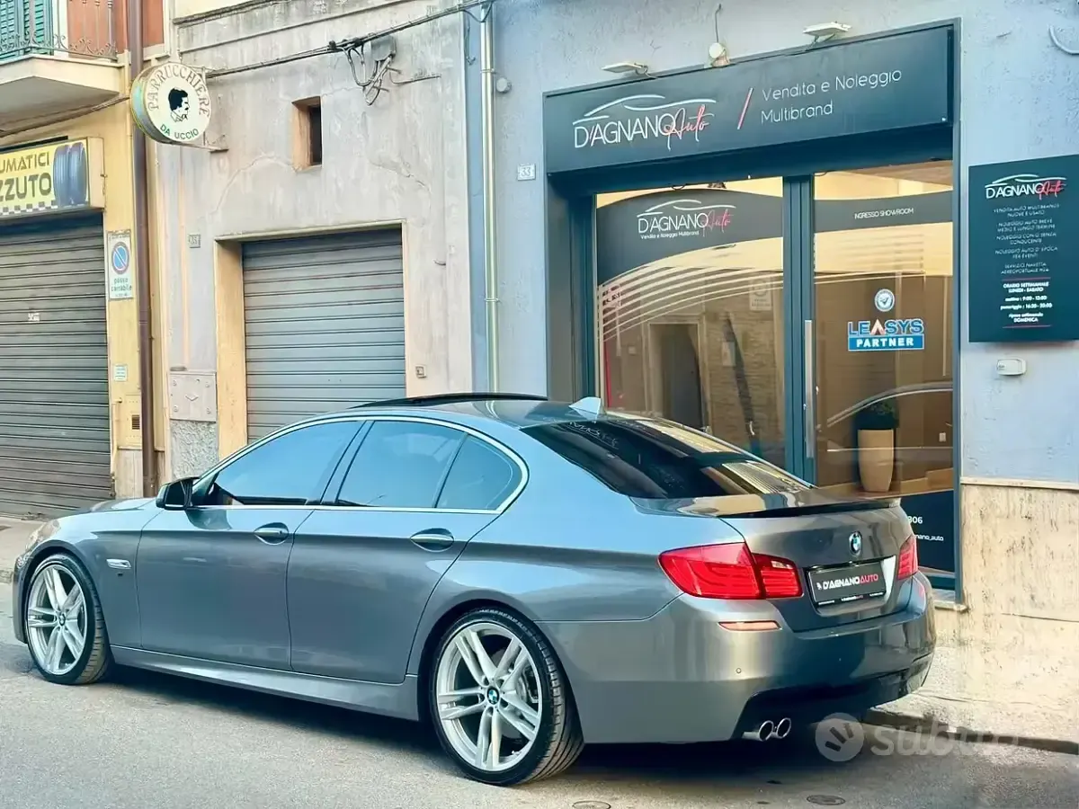 Usata BMW 530 M Sport 245 CV (180 kW) 2011 Grigio Berlina