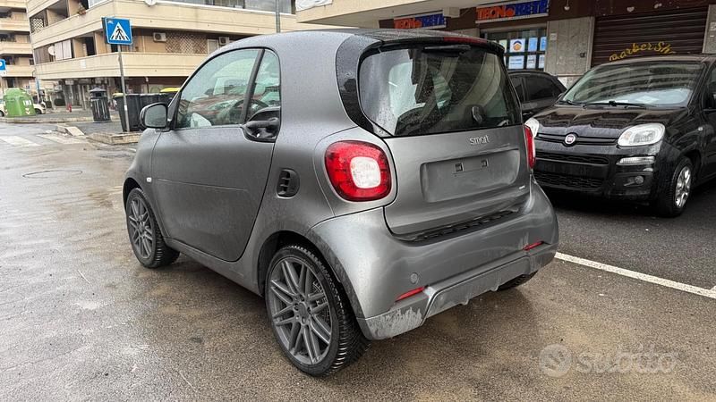 Usata Smart ForTwo Coupé Brabus 90 CV (66 kW) 2018 Grigio Coupé