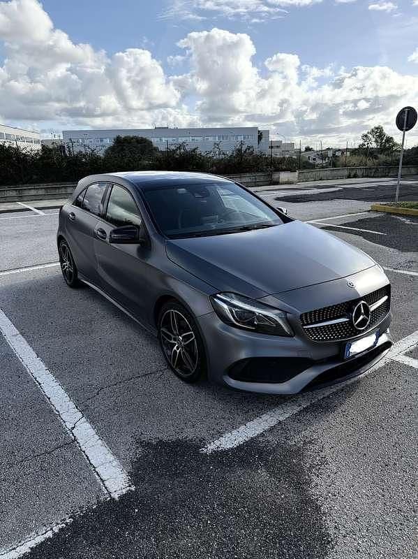 Usata Mercedes A180 AMG 109 CV (80 kW) 2018 Berlina