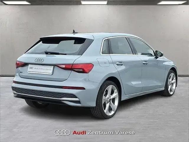 Usata Audi A3 Advanced Plus 150 CV (110 kW) 2024 Grigio freccia Berlina