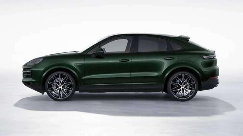 Nuova Porsche Cayenne 470 CV (345 kW) 2026 Deep green pearl effect SUV
