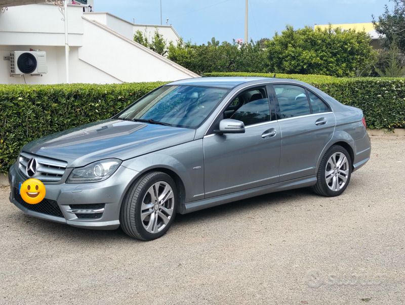 Usata 2012 Mercedes C220 Avantgarde Tre volumi | 10.800 € (Ottimo prezzo) - Immagine 1/4
