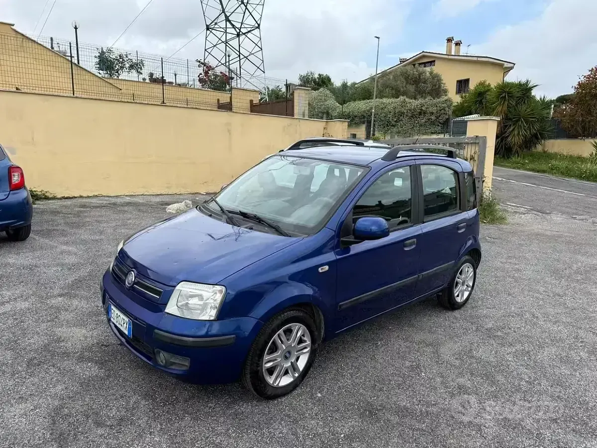 Usata Fiat Panda Emotion 69 CV (50 kW) 2011 Utilitaria
