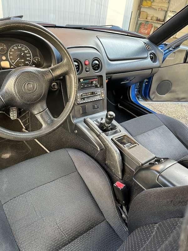 Usata Mazda MX5 90 CV (66 kW) 1995 Blu/azzurro Cabrio