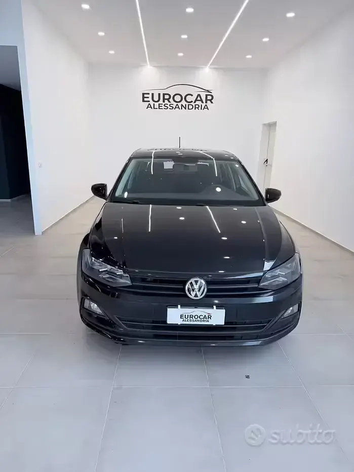 Usata VW Polo Trendline 80 CV (58 kW) 2018 Nero Utilitaria