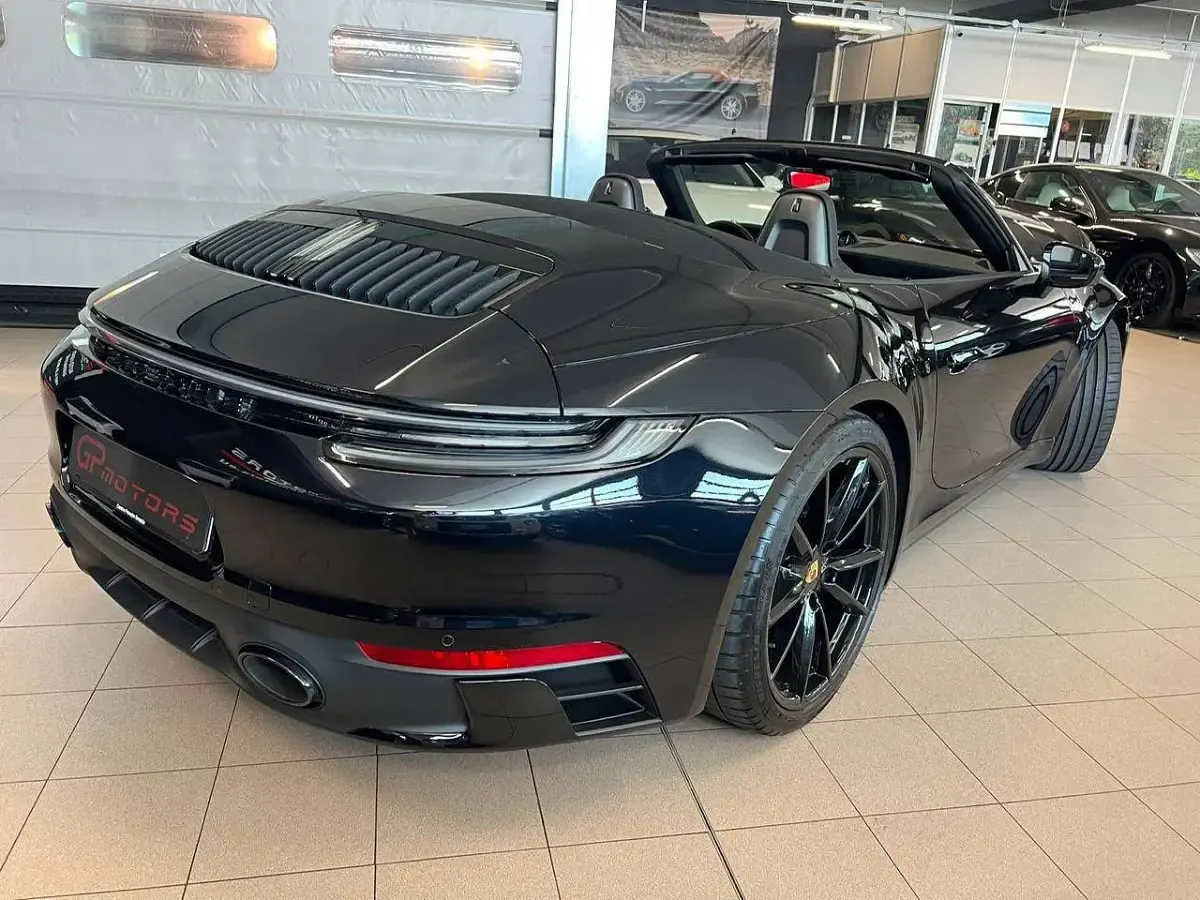 Usata Porsche 911 Carrera Cabriolet 385 CV (283 kW) 2024 Nero Cabrio