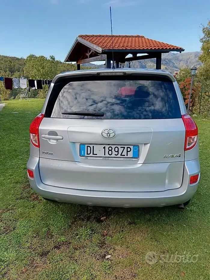 Usata Toyota RAV4 152 CV (111 kW) 2007 SUV