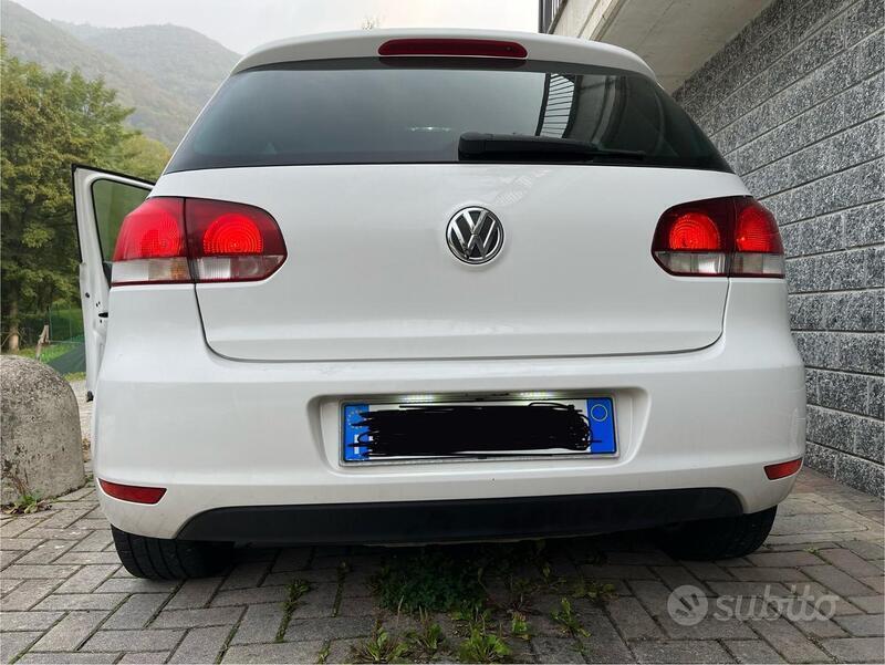 Venduto VW Golf VI Golf 1.6 5p. Highl. - auto usate in vendita