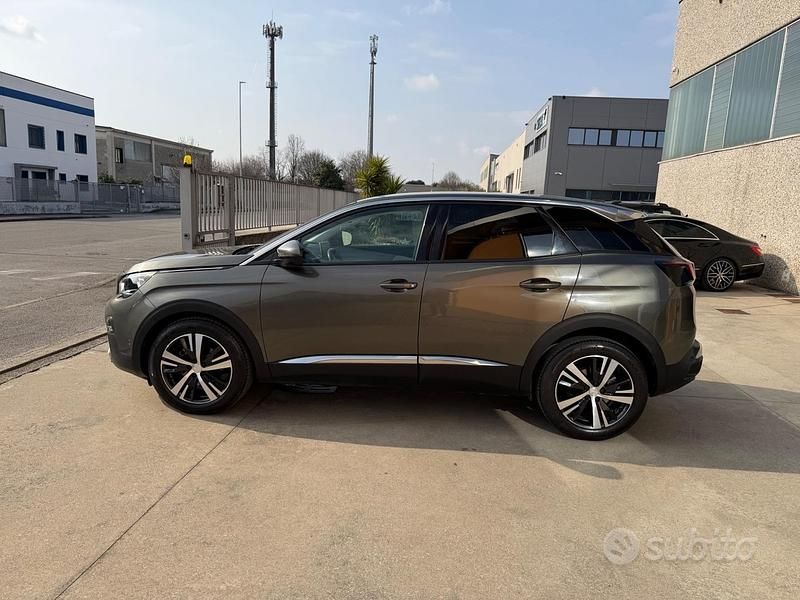 Usata Peugeot 3008 Allure 131 CV (96 kW) 2018 Grigio SUV