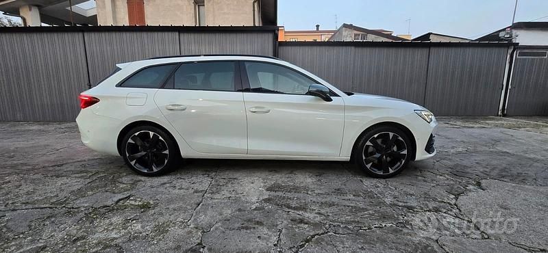 Bianco Usata 2023 Cupra Leon Station wagon | 22.000 € - Immagine 1/4