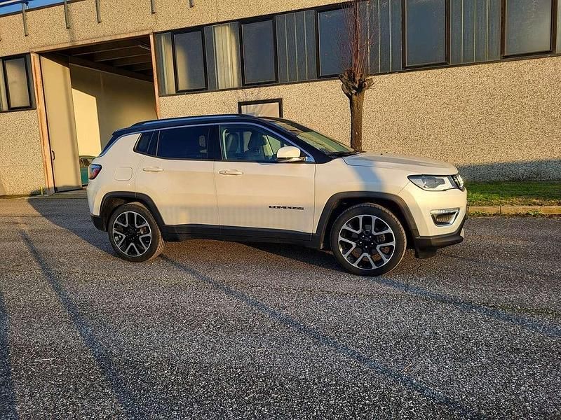 Usata Jeep Compass Limited 120 CV (88 kW) 2019 Perlato SUV