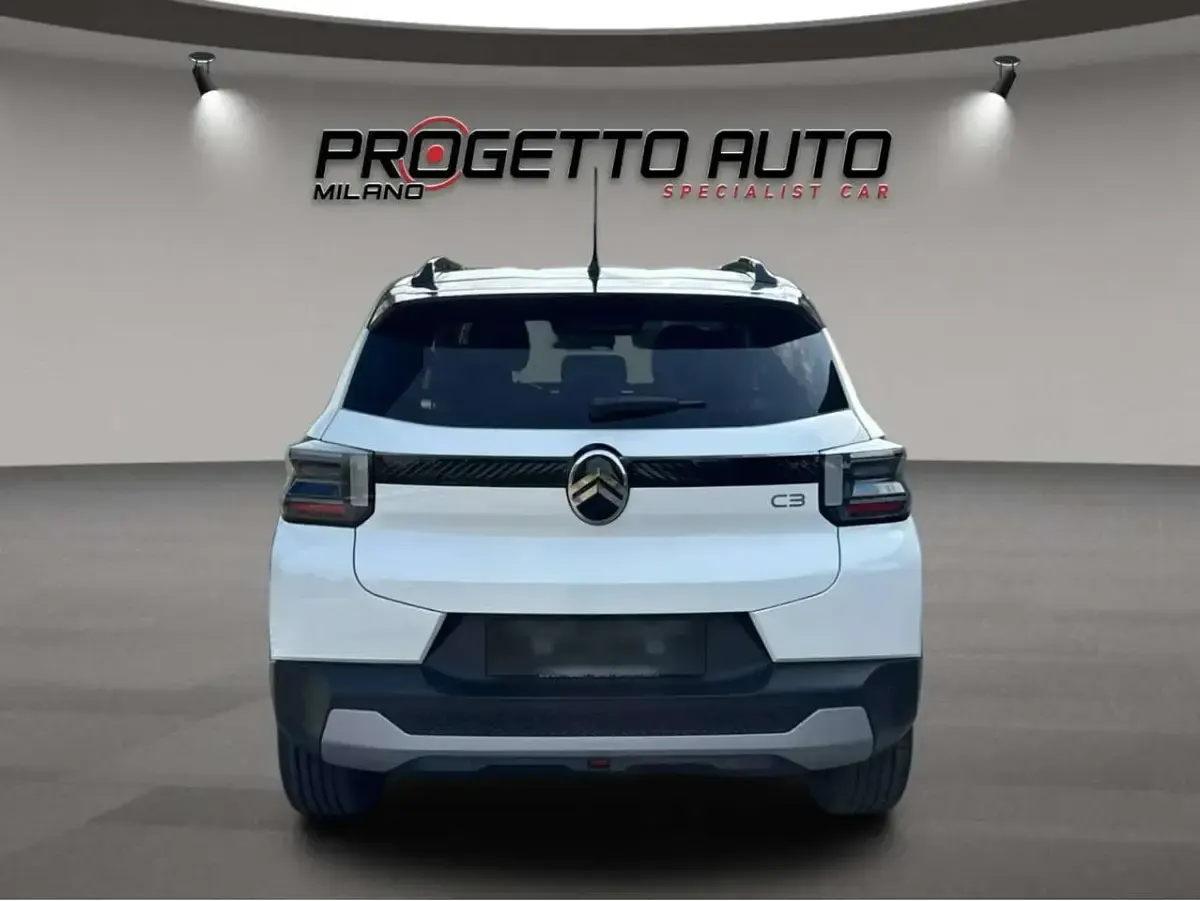 Nuova Citroën C3 PureTech 101 CV (74 kW) 2026 Nero SUV
