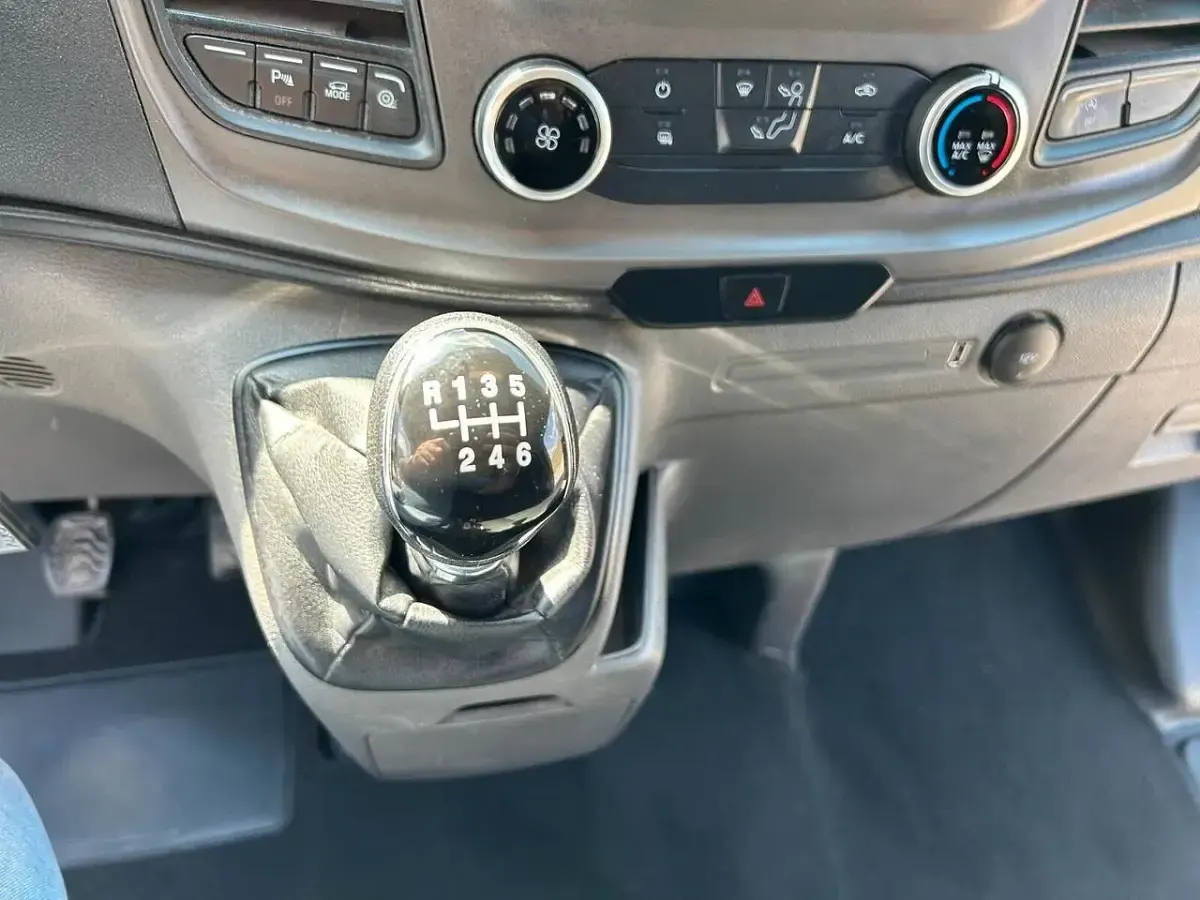 Usata Ford Transit Custom Titanium 130 CV (95 kW) 2023 Bianco