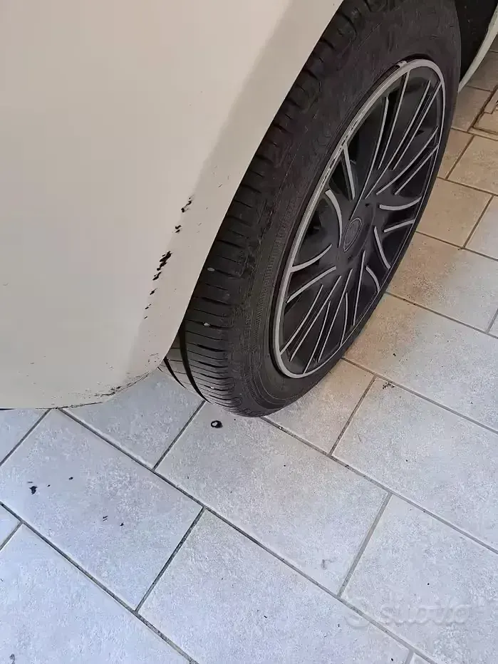 Usata Lancia Ypsilon 2023 Bianco Utilitaria