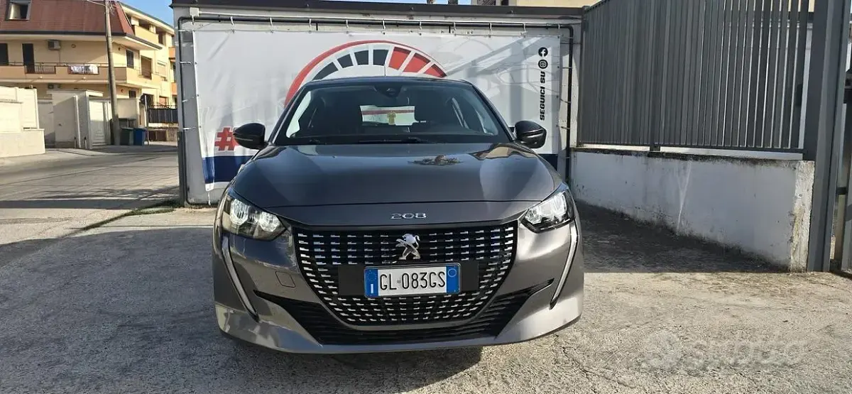 Usata Peugeot 208 Active 75 CV (55 kW) 2022 Grigio Utilitaria