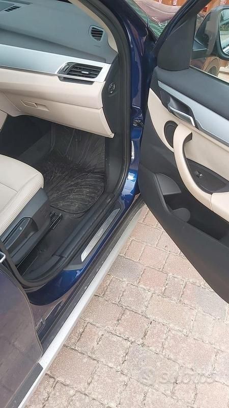 Usata BMW X1 143 CV (105 kW) 2018 Blu SUV