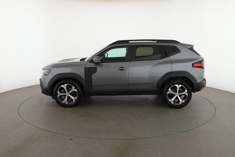 Käytetty Dacia Duster Journey 141 HP (103 kW) 2024 Harmaa Katumaasturi