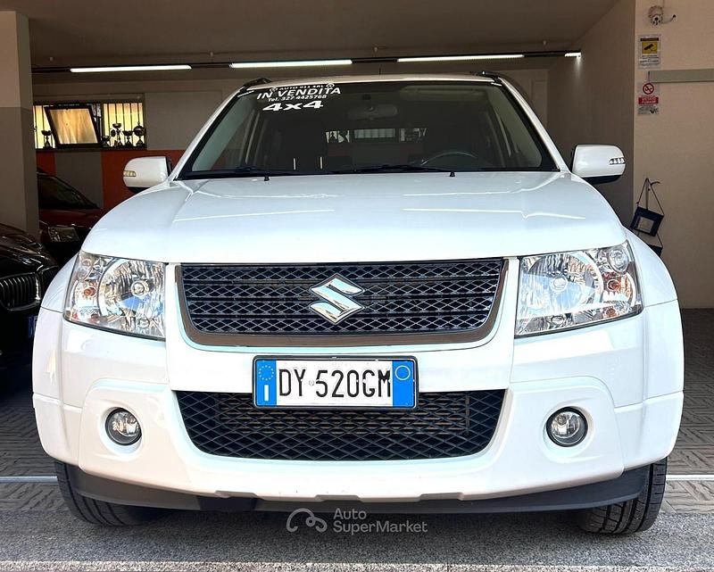 Usata Suzuki Grand Vitara 129 CV (94 kW) 2009 Bianco SUV