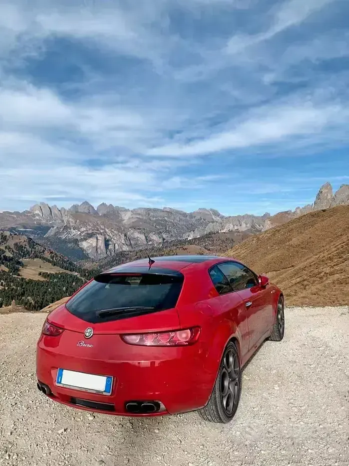 Usata Alfa Romeo Brera 200 CV (147 kW) 2010 Rosso Coupé