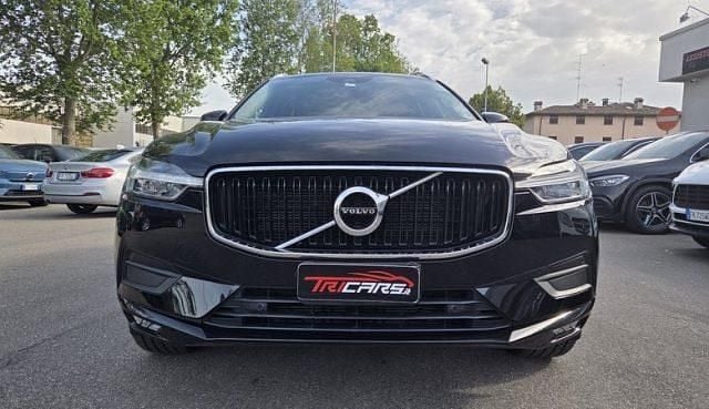 Usata Volvo XC60 Momentum 197 CV (144 kW) 2020 Nero SUV