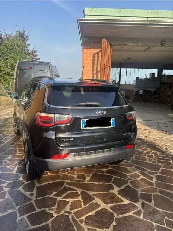 Usata Jeep Compass Limited 140 CV (102 kW) 2019 SUV