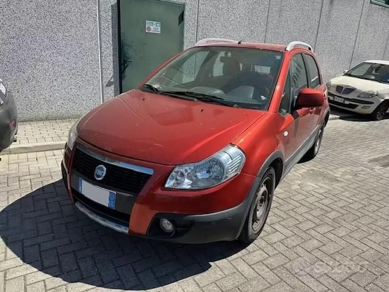 Usata Fiat Sedici Emotion 107 CV (78 kW) 2007 SUV