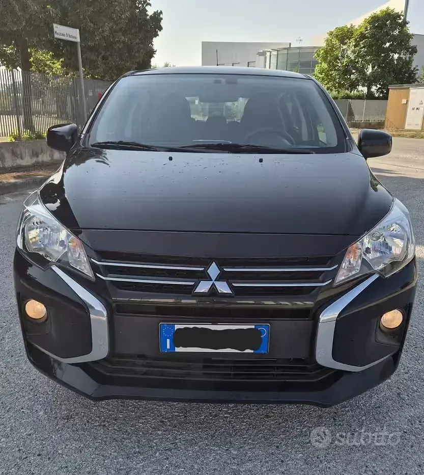 Usata Mitsubishi Space Star Invite 71 CV (52 kW) 2024 Nero Utilitaria