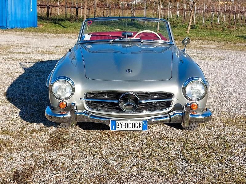 Usata Mercedes 190 104 CV (76 kW) 1958 Argento Berlina