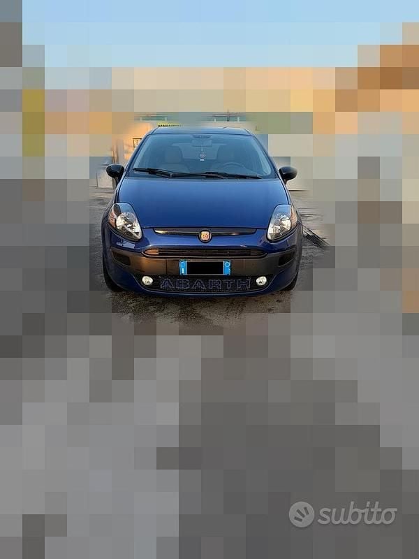 Usata Fiat Punto 75 CV (55 kW) 2006 Blu Utilitaria