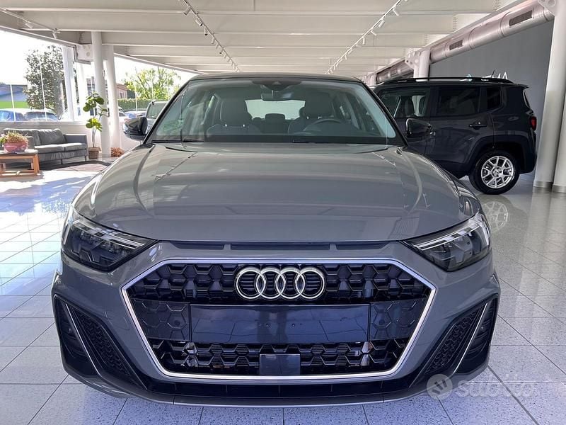 Usata Audi A1 Sportback S-Line 116 CV (85 kW) 2025 Grigio Utilitaria