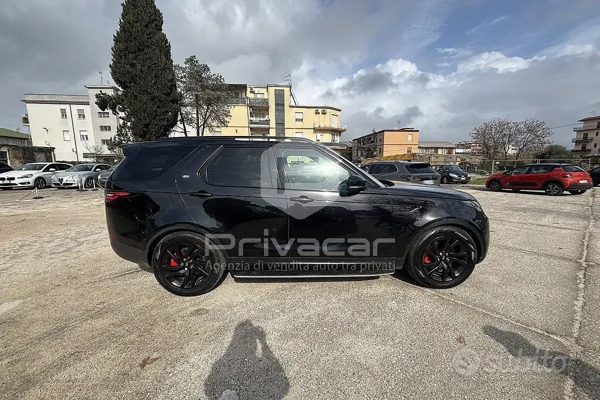 Usado Land Rover Discovery 5 HSE 241 HP (177 kW) 2020 Preto SUV