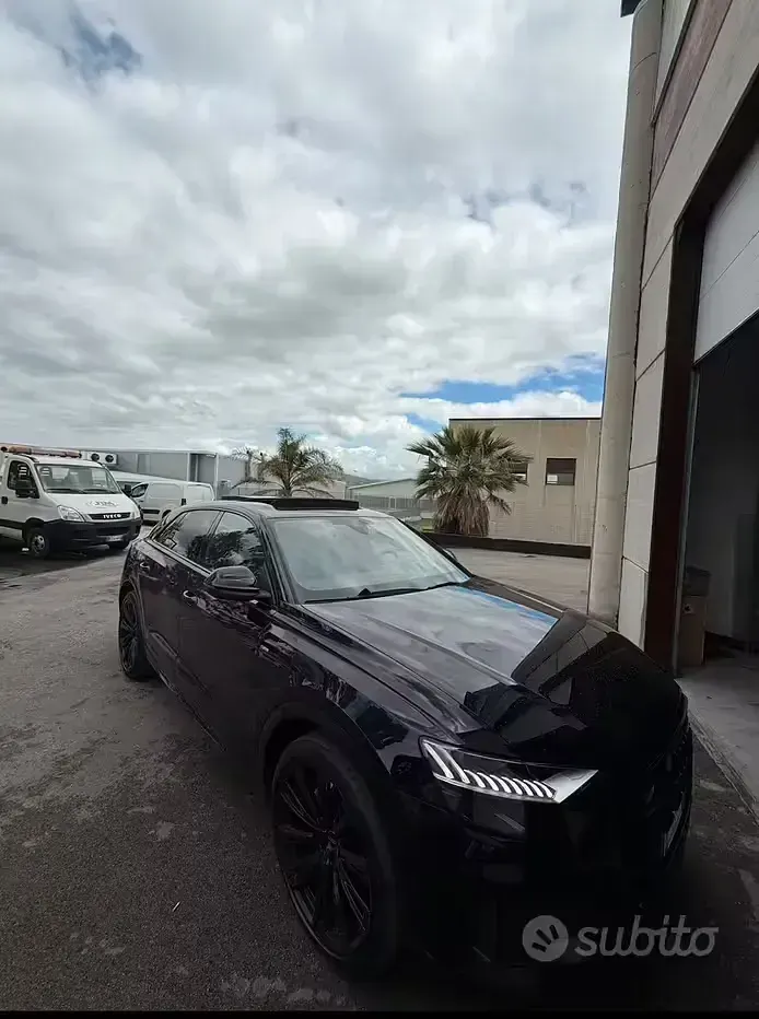 Usata Audi Q8 286 CV (210 kW) 2024 Nero SUV
