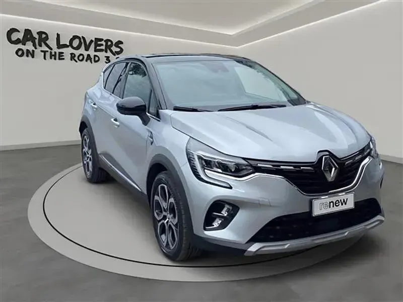 Second-hand Renault Captur Intens 101 CP (74 kW) 2023 Gri SUV