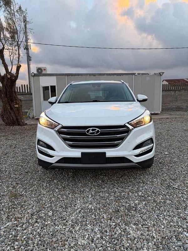 Usata Hyundai Tucson Xpossible 116 CV (85 kW) 2016 Bianco SUV