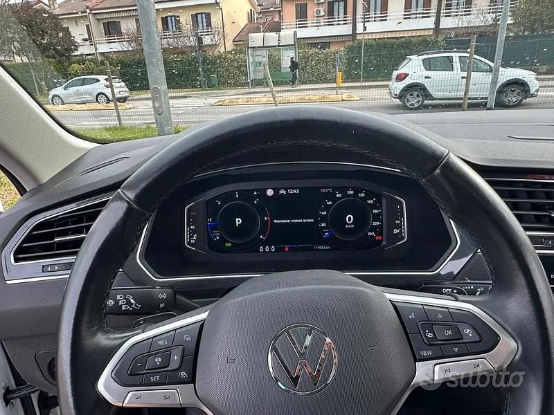Usata VW Tiguan Elegance 150 CV (110 kW) 2022 Bianco SUV