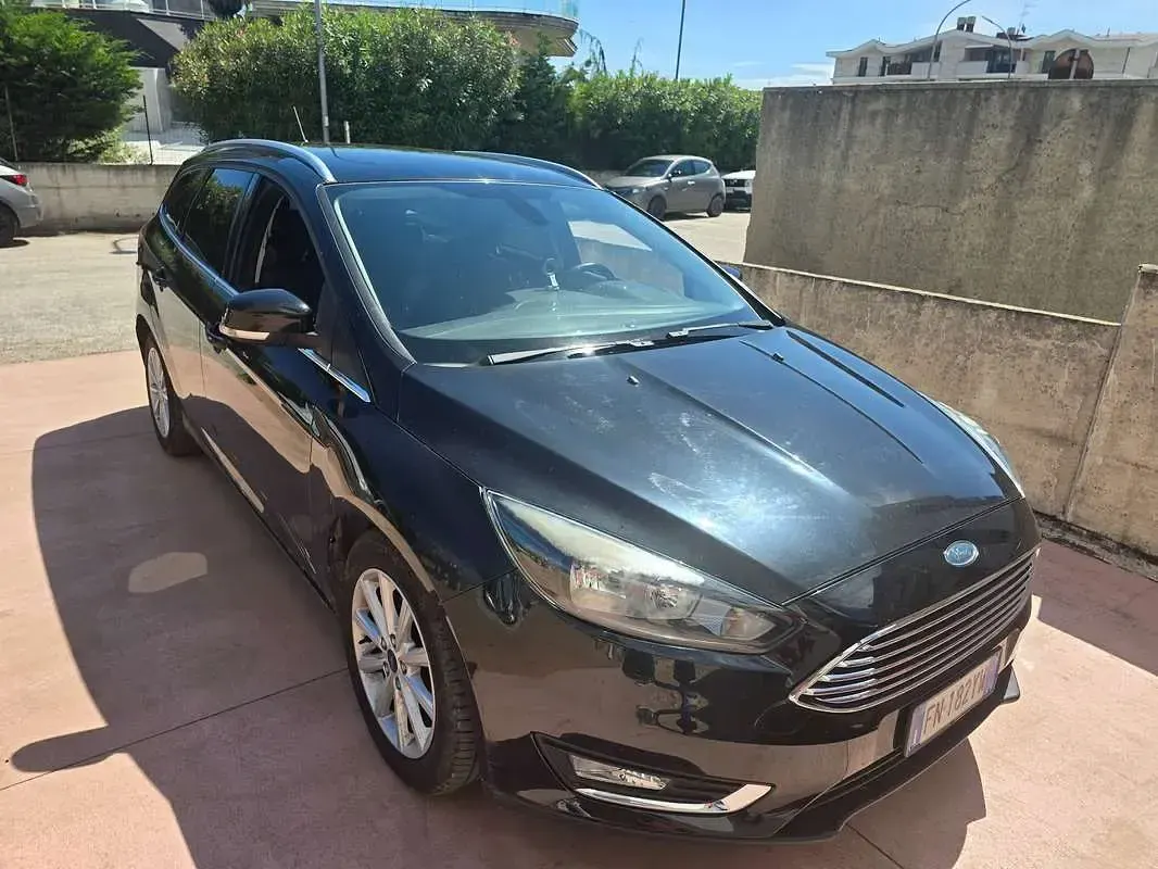 Usata Ford Focus Titanium S 120 CV (88 kW) 2018 Nero Station wagon