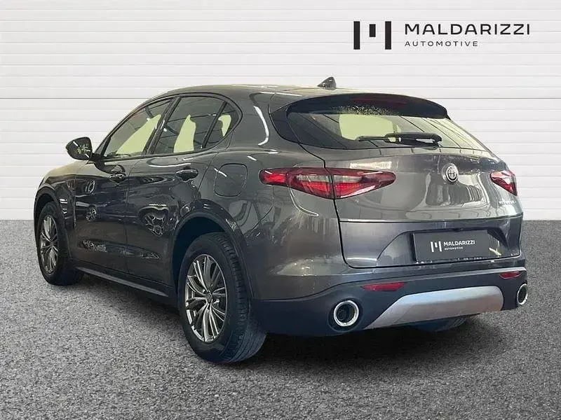 Usata Alfa Romeo Stelvio Business 190 CV (139 kW) 2021 Grigio SUV