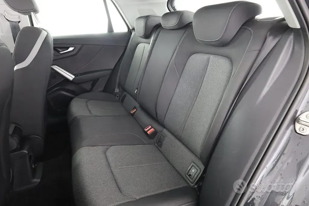 Usata Audi Q2 Advanced 150 CV (110 kW) 2023 Grigio SUV
