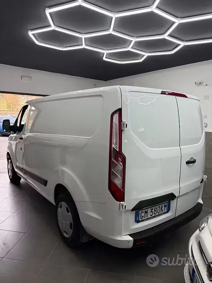 Usata Ford Transit Custom Trend 130 CV (95 kW) 2023 Bianco Berlina