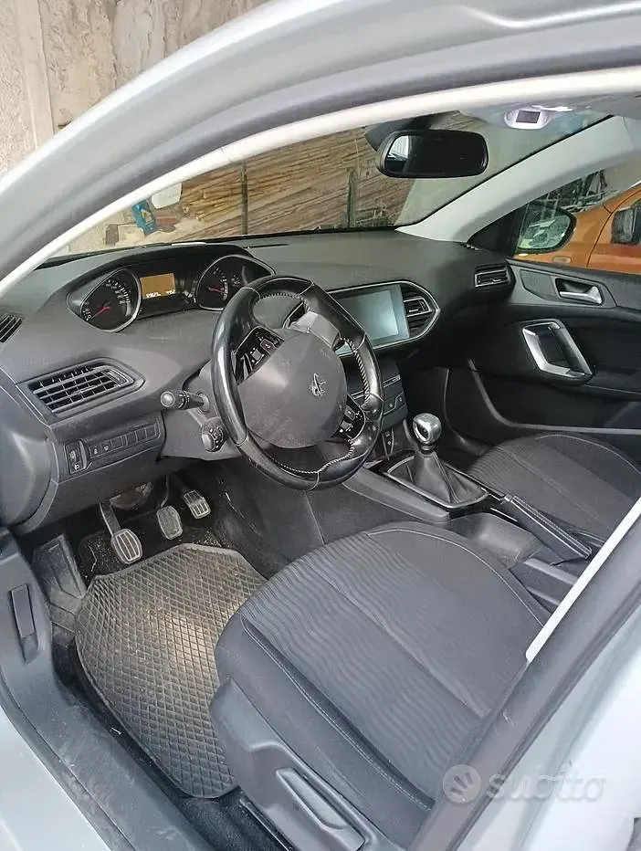 Usata Peugeot 308 120 CV (88 kW) 2016 Station wagon