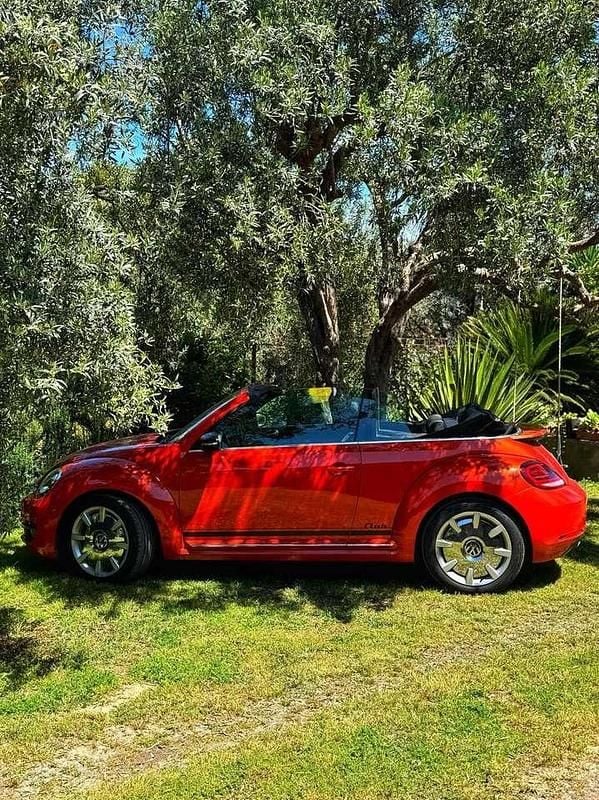 Usata VW Beetle Cabriolet Sport 150 CV (110 kW) 2015 Arancione Cabrio