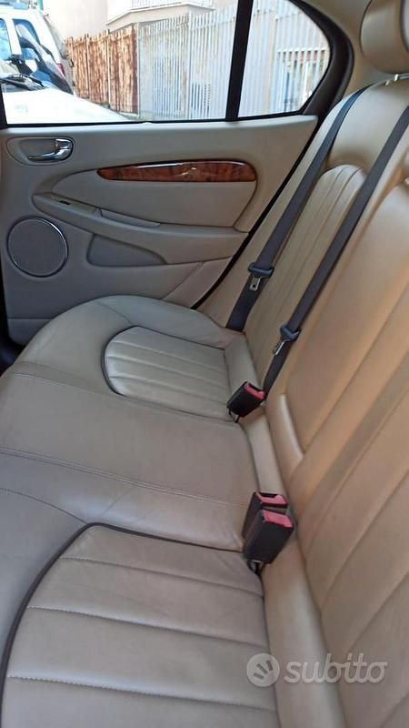 Usata Jaguar X-type 155 CV (114 kW) 2006 Nero Berlina
