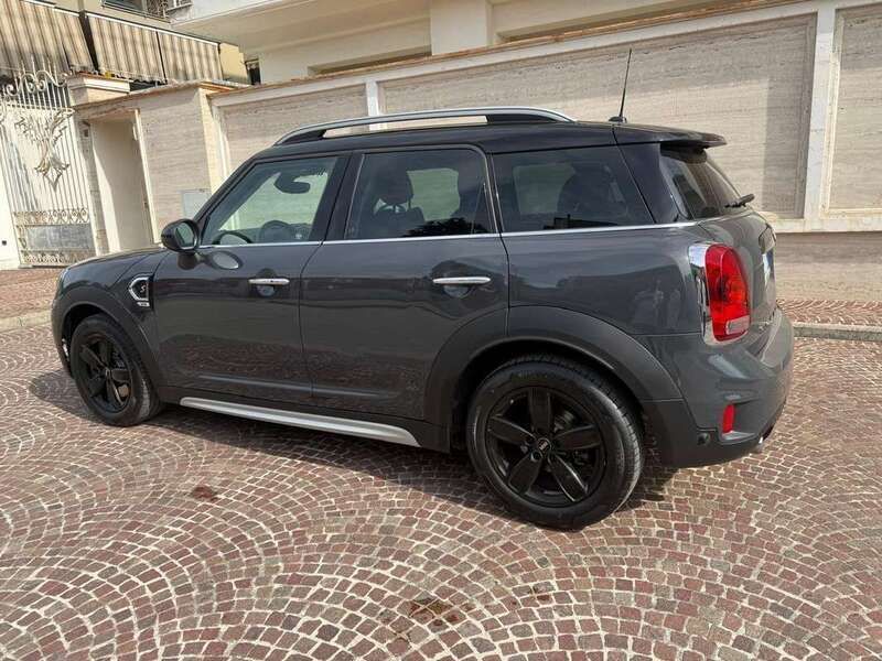 Grigio Usata 2018 Mini Cooper SD Countryman Business SUV | 16.800 € (Buon prezzo) - Immagine 1/4