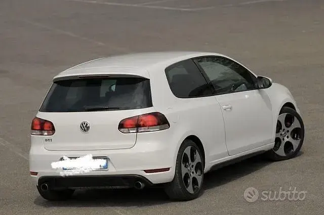 Usata VW Golf VI GTI 210 CV (154 kW) 2009 Bianco Utilitaria
