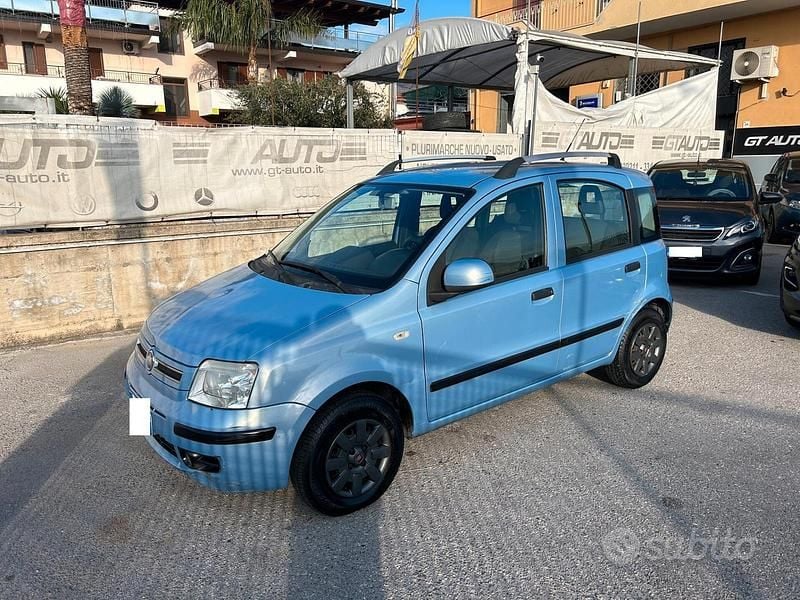Blu Usata 2011 Fiat Panda Dynamic Tre volumi | 2790 € (Super prezzo) - Immagine 1/4