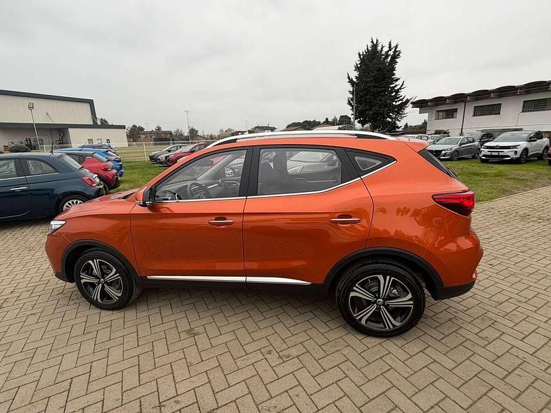 Usata MG ZS Comfort 106 CV (77 kW) 2025 Arancione SUV