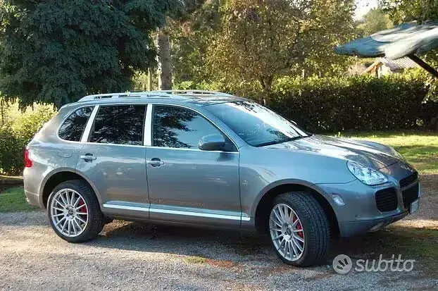 Usata Porsche Cayenne Turbo 450 CV (330 kW) 2005 Grigio SUV