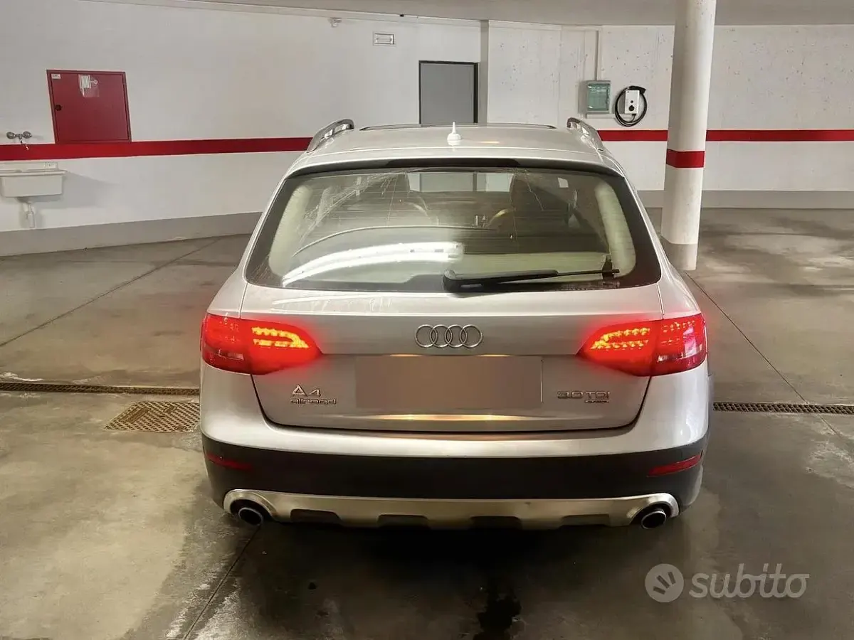 Usata Audi A4 239 CV (175 kW) 2010 Grigio Station wagon
