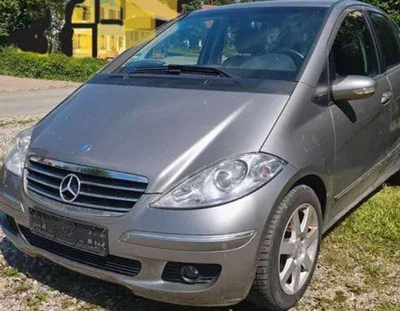 Usata Mercedes A180 Classic 116 CV (85 kW) 2007 Beige Monovolume